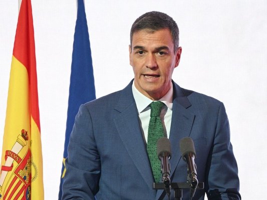 Pedro Sánchez BM kürsüsünden Trump'ı eleştirdi