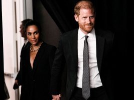 Trafik Prens Harry ve Meghan'ın çocuklarının konvoyunu parçaladı, başka okula taşınıyorlar