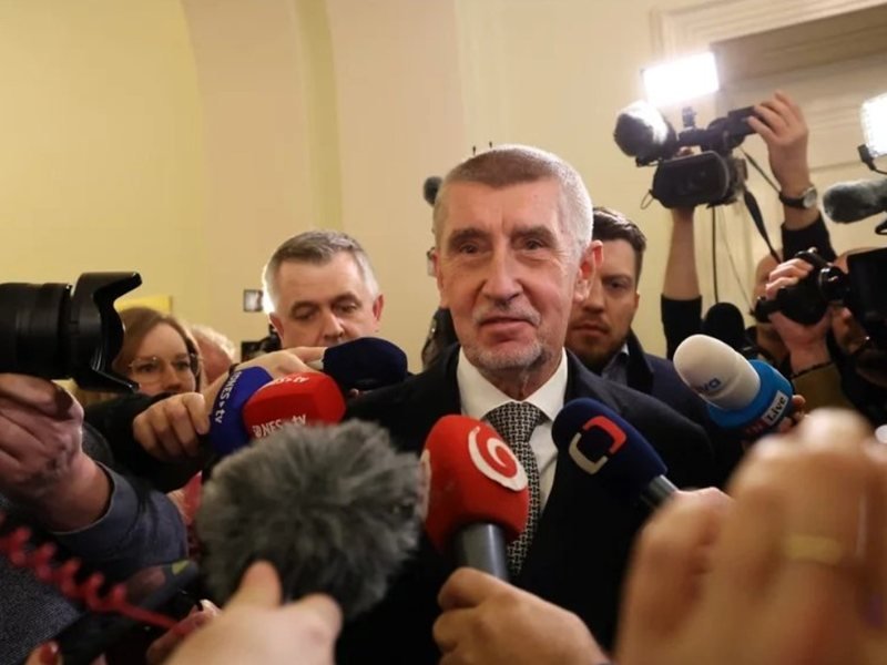 Babiş: "Lukoil"inizi kullanmak istiyoruz, ona petrol verip hazır ürünleri alacağız