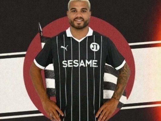 Loko Plovdiv, Hollandalı Forvet Anton Fase'yi Endonezya'dan Geri Getirdi