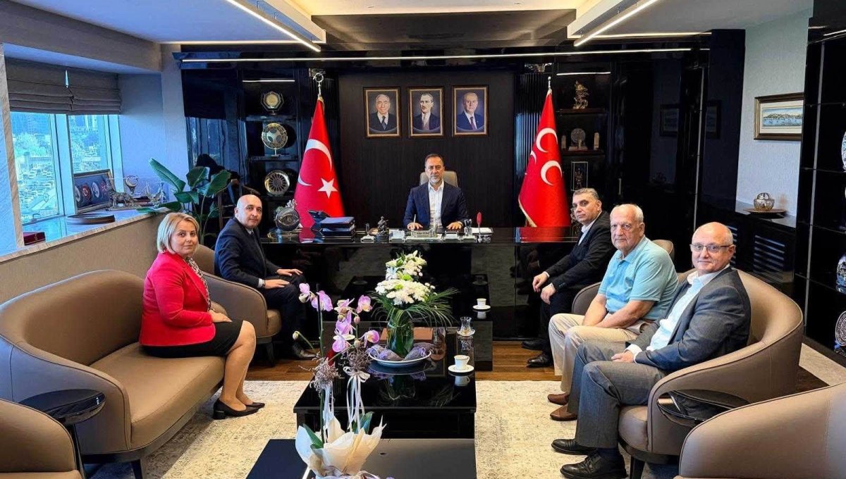 DPS Heyeti İstanbul'da MHP Yönetimiyle Bir Araya Geldi