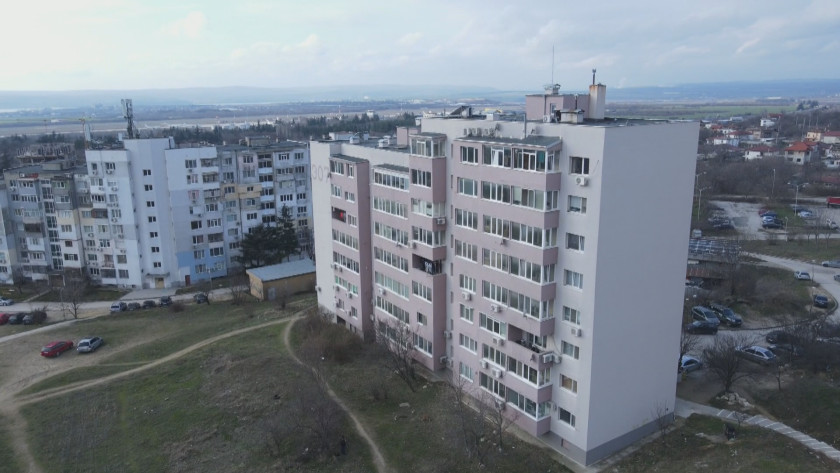 Bulgaristan Bölgesel Kalkınma Bakanlığı: İyileşme Planı kaynaklarıyla 454 konut bloğu yenilendi