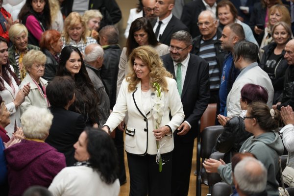 Cumhurbaşkanı adayı Iliyana Yotova: Ukrayna için barış koalisyonu kuracağız