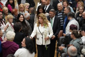 Cumhurbaşkanı adayı Iliyana Yotova: Ukrayna için barış koalisyonu kuracağız