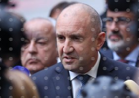 Bulgaristan Başbakanı Rumen Radev, Karadeniz kararına ilişkin AP siyasi gruplarına açık mektup gönderdi