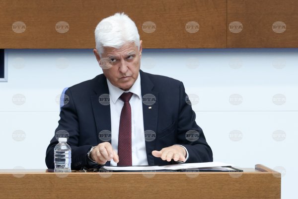 Savunma Bakanı Stoyanov: Karasularındaki çatışma için diplomasi başta olmak üzere her yol kullanılmalı