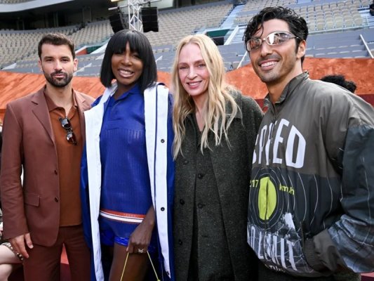 Grigor Dimitrov Paris moda haftasında Serena Williams ve Uma Thurman ile poz verdi