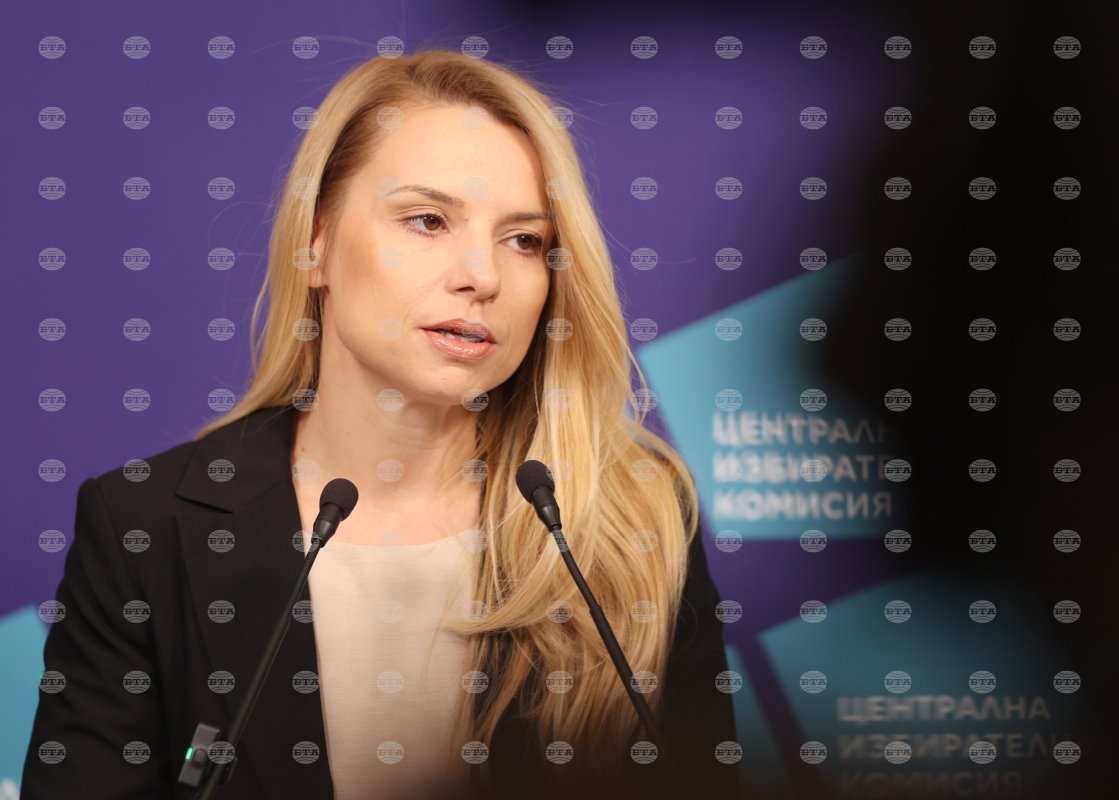 Bulgaristan'da cumhurbaşkanlığı seçimi için tüm sandıklar açıldı