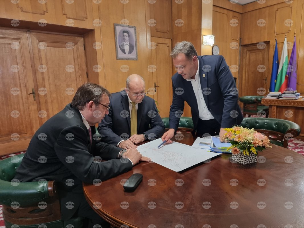 Bulgaristan Başbakanı Rumen Radev: Rusçuk-Makaza Otoyolu en fazla bir yıl içinde inşaata hazır