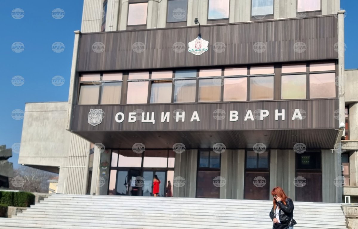 Varna Belediyesi yasadışı restoran ve oto yıkama için yıkım işlemini başlattı