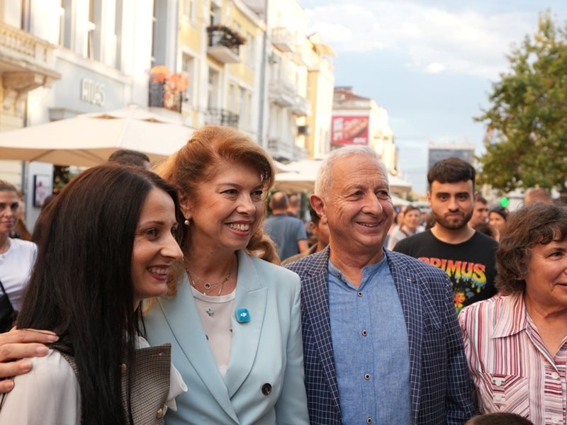 Cumhurbaşkanı adayı İlyana Yotova Filibe'de: Kurumlar ve halkın gücüyle günlük sorunlar çözülebilir