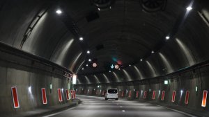 Hemus otoyolu Topol Dol tünelinde 12 ekimden itibaren çift yönlü trafik