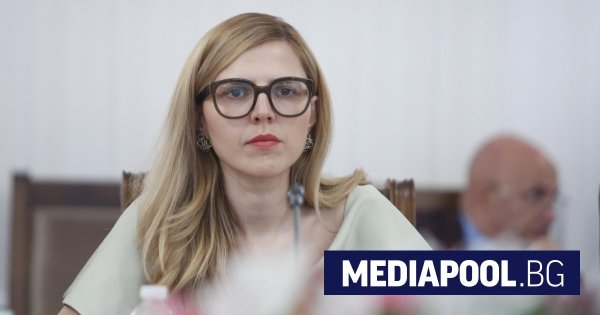Dışişleri Bakanı Velislava Petrova: Kuzey Makedonya'nın AB üyeliği şartları yeniden müzakere edilmeyecek