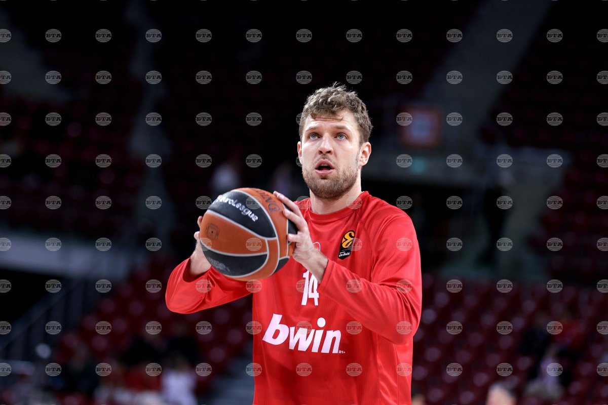 Bulgar basketbolcu Aleksandar Vezenkov NBA dışındaki en iyi uluslararası oyuncu seçildi