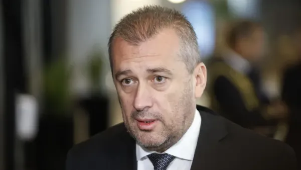 Ulaştırma Bakanı Georgi Peev: Vurulan EMIL gemisi Bulgaristan münhasır bölgesinden çıkarıldı