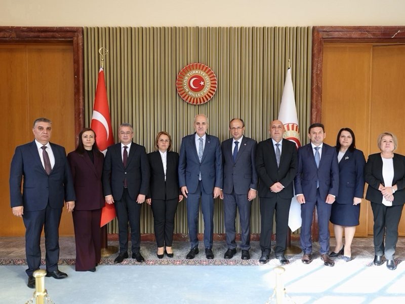 DPS heyeti Ankara'da TBMM Başkanı Numan Kurtulmuş ile görüştü