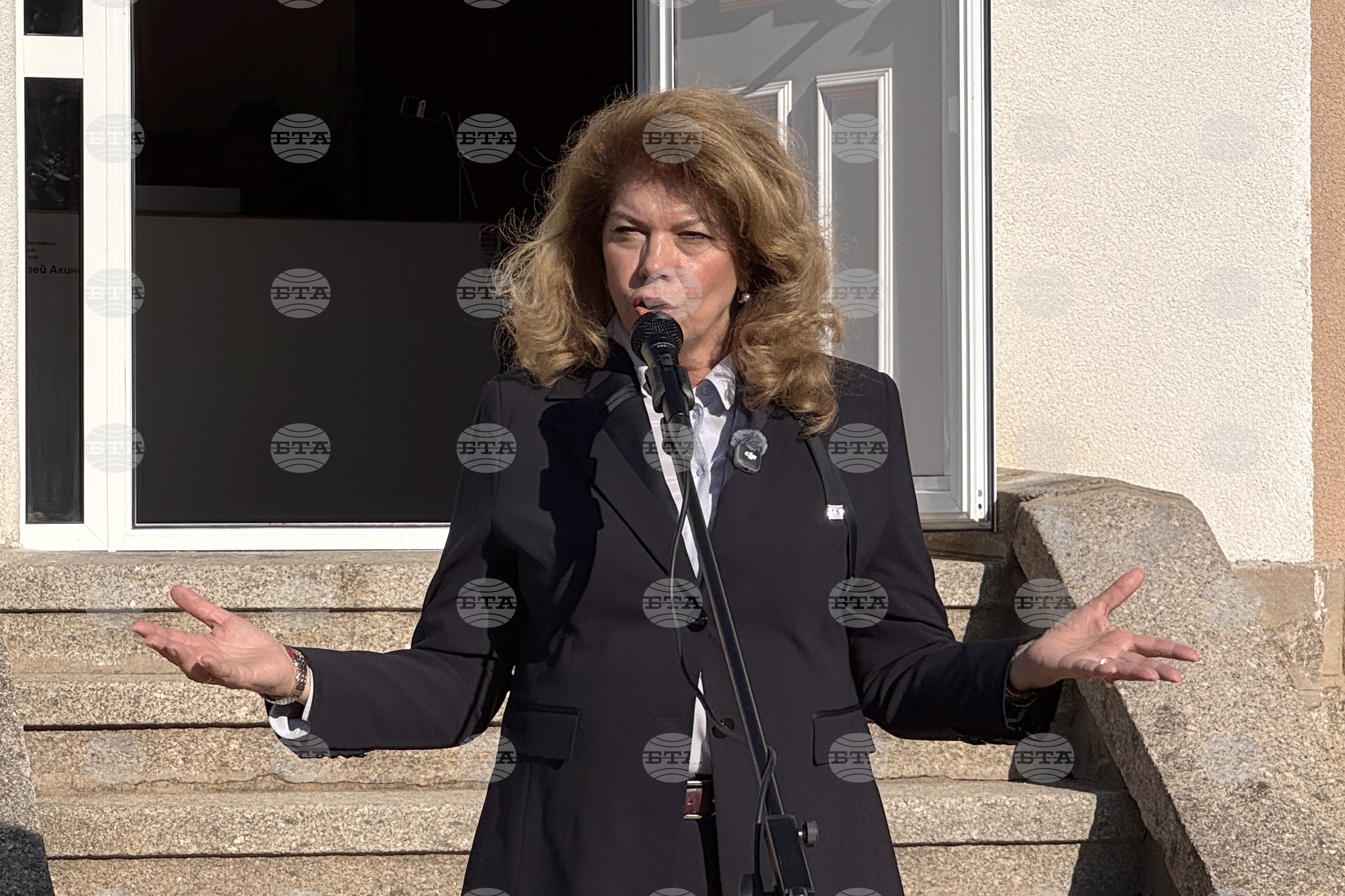Kazanlık'ta Iotova: Ulusal Güvenlik Konseyi'nde tek ayrılık Ukrayna savaşının nasıl biteceği