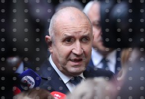 Başbakan Rumen Radev, Bulgar AP milletvekillerini iç siyaset için Avrupa Parlamentosu'nu kullanmakla suçladı