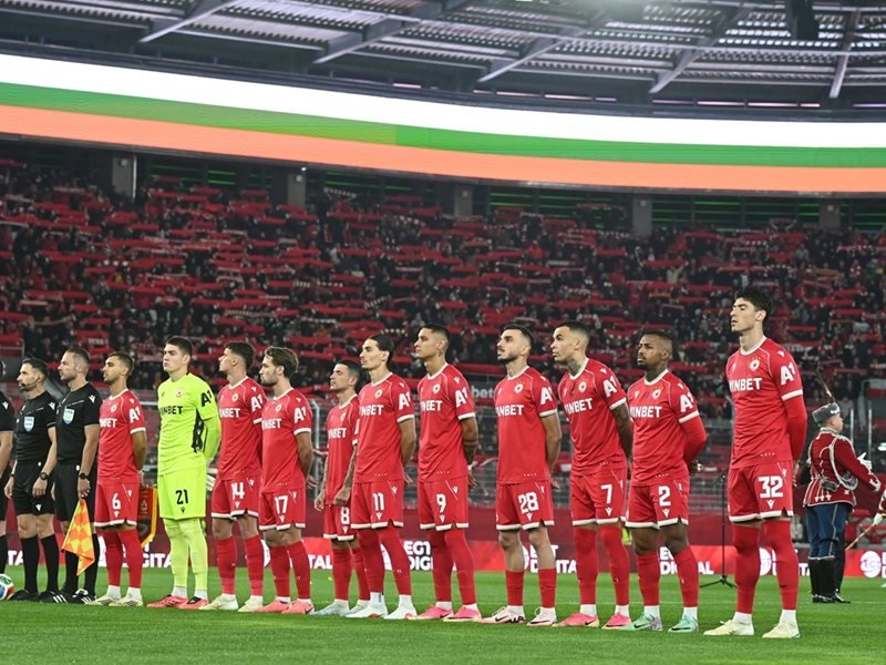 Slavia 0-0'la CSKA'nın Armiya'ya dönüşünü bozdu, kırmızıları zirveden indirdi