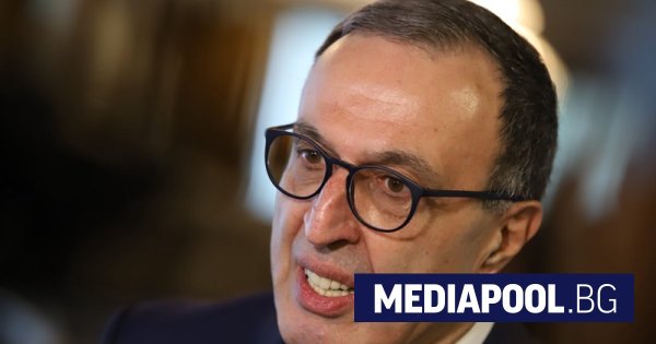 Eski Cumhurbaşkanı Petar Stoyanov, Gurov'u destekledi; iktidara Rusya'yı saldırgan ilan etmelerini istedi