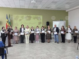 Moldova'nın Taraclia bölgesinde eğitim forumu: Bulgar dili ve kimliği masada