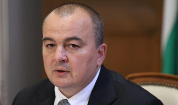 Tarım Bakanı Plamen Abrovski: Yakıt ve gübre krizinde 50 bin çiftçiye destek