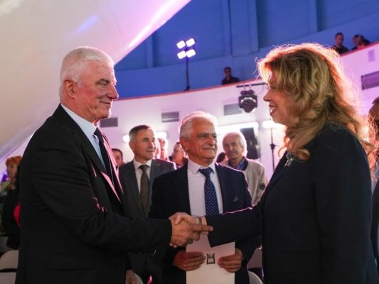Cumhurbaşkanı Yotova: Ulusal Astronomi Gözlemevi Rozhen yıldızların büyük hikâyesini yazıyor