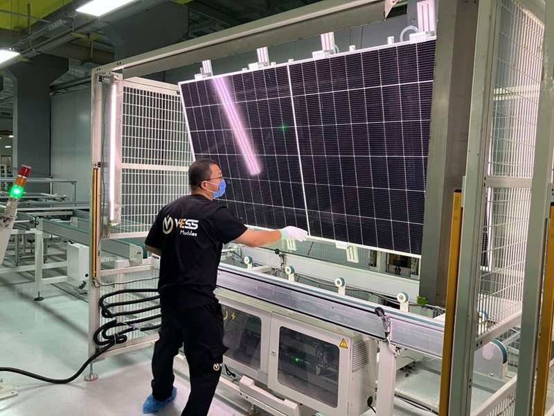 Kırcaali Avrupa'nın en büyük güneş paneli fabrikasına ev sahipliği yapıyor