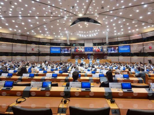 Avrupa Ekonomik ve Sosyal Komitesi Brüksel'de toplanıyor: teknolojik egemenlik, yoksulluk ve konut gündemde