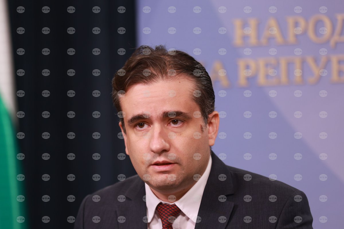 Evet Bulgaristan Partisi eş başkanı Bozhanov, Cumhurbaşkanı İdaresi'ne Kiril alan adı eleştirisi yaptı