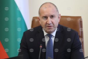 Başbakan Radev: 2027 bütçesinde genç doktorlara daha yüksek maaş