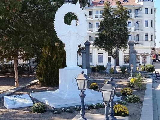 Köşe: 'Aleşa olabilir, İzida olamaz mı?' Vidin'de heykel tartışması