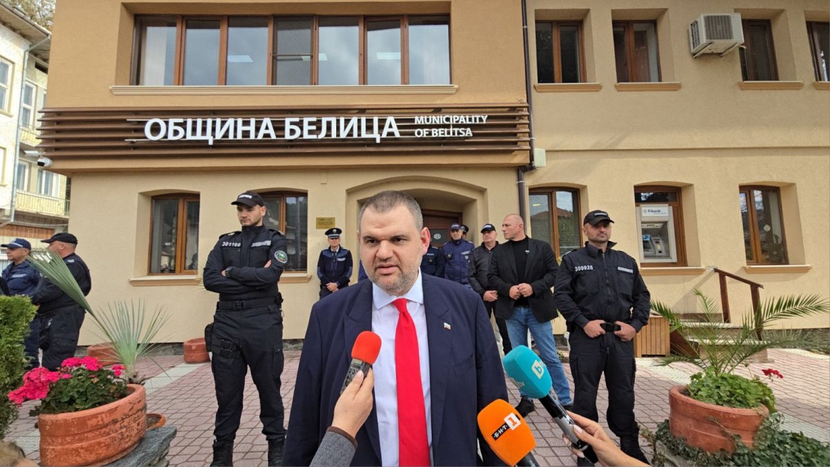 DPS lideri Delyan Peevski Belitsa'da: "Bükülmeyeceğiz, suç çevresi için açıklamalar gelecek"