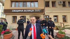 DPS lideri Delyan Peevski Belitsa'da: "Bükülmeyeceğiz, suç çevresi için açıklamalar gelecek"
