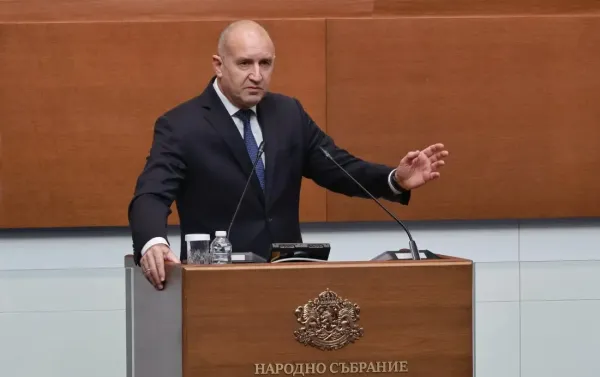 Parlamentoda sıcak tartışma: Başbakan Rumen Radev Karadeniz'deki drone saldırılarını değerlendirdi