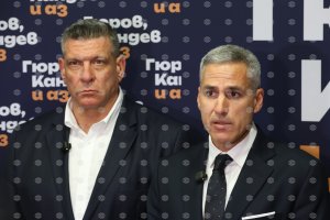 İkinci tur yaklaşırken cumhurbaşkanı adayı Andrey Gurov, Iliana Iotova'yı açık tartışmaya çağırdı
