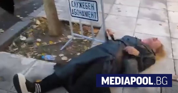 Meclis Başkanı Dotsova'nın koruması gazeteci Sonya Koltuklieva'yı yere fırlattı