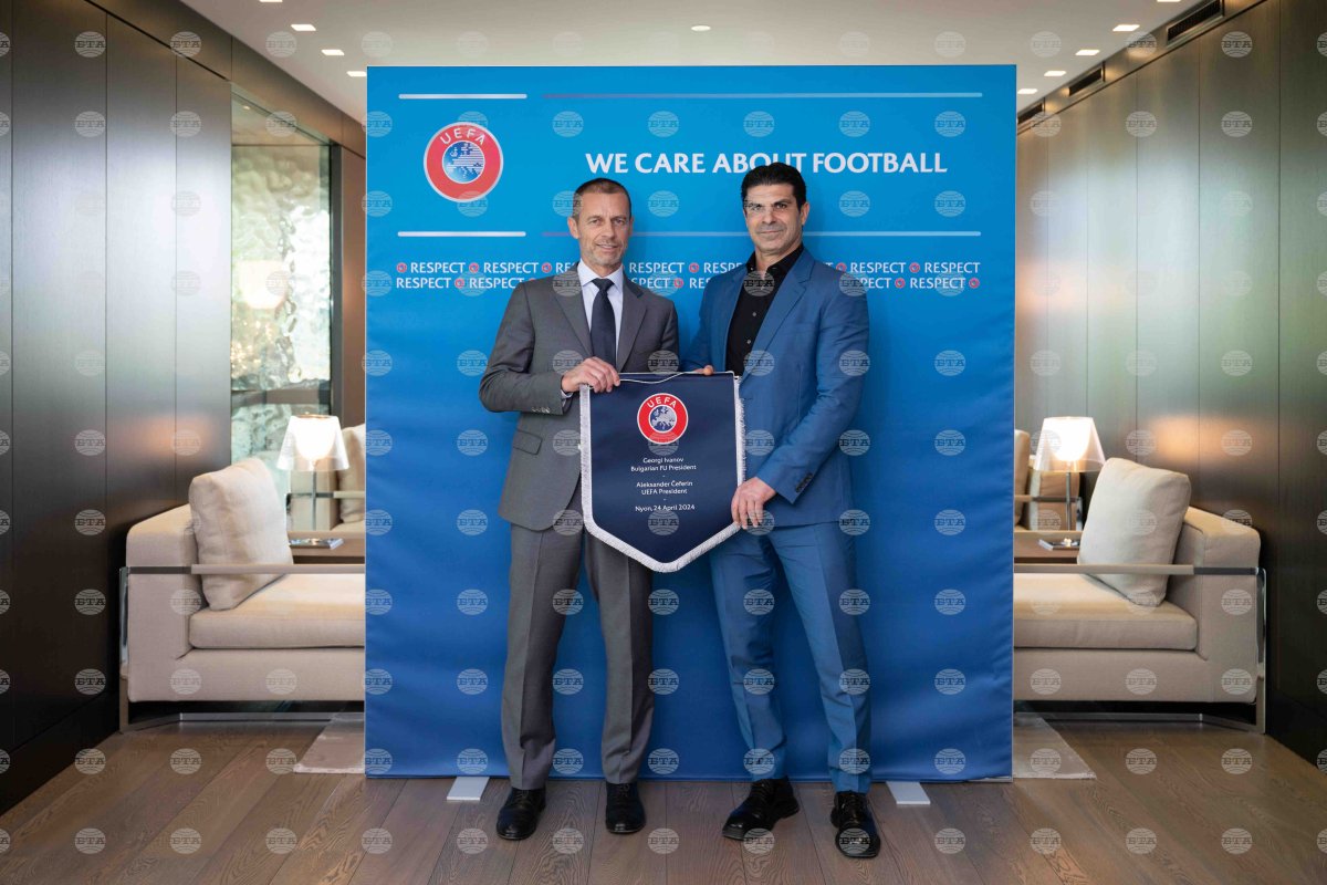 Bulgar Futbol Federasyonu Başkanı ve İcra Direktörü Berlin'deki UEFA toplantısında
