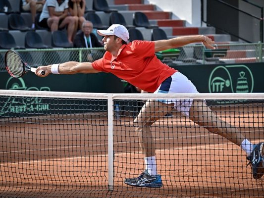 Bulgar tenisçi Aleksandar Donski Porto'da çiftler finalinde ikincilikle yetindi